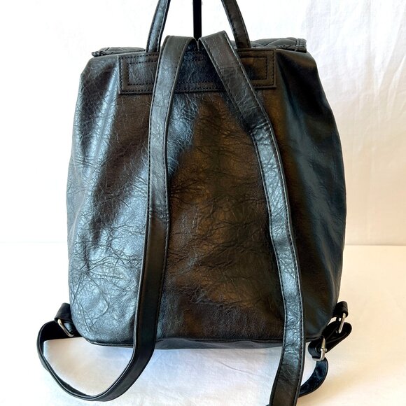 American Eagle Black Large Quilted Backpack Style Bag, Like New! - Picture 6 of 13